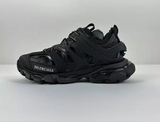 BA track Black